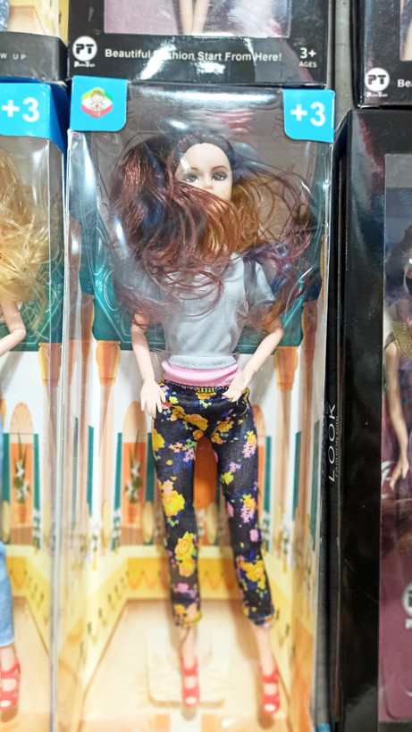 عروسک باربی مفصلی