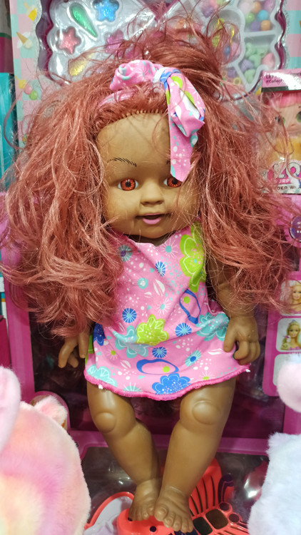 عروسک دختر سیاه