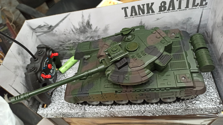 اسباب بازی تانک کنترل شارژی