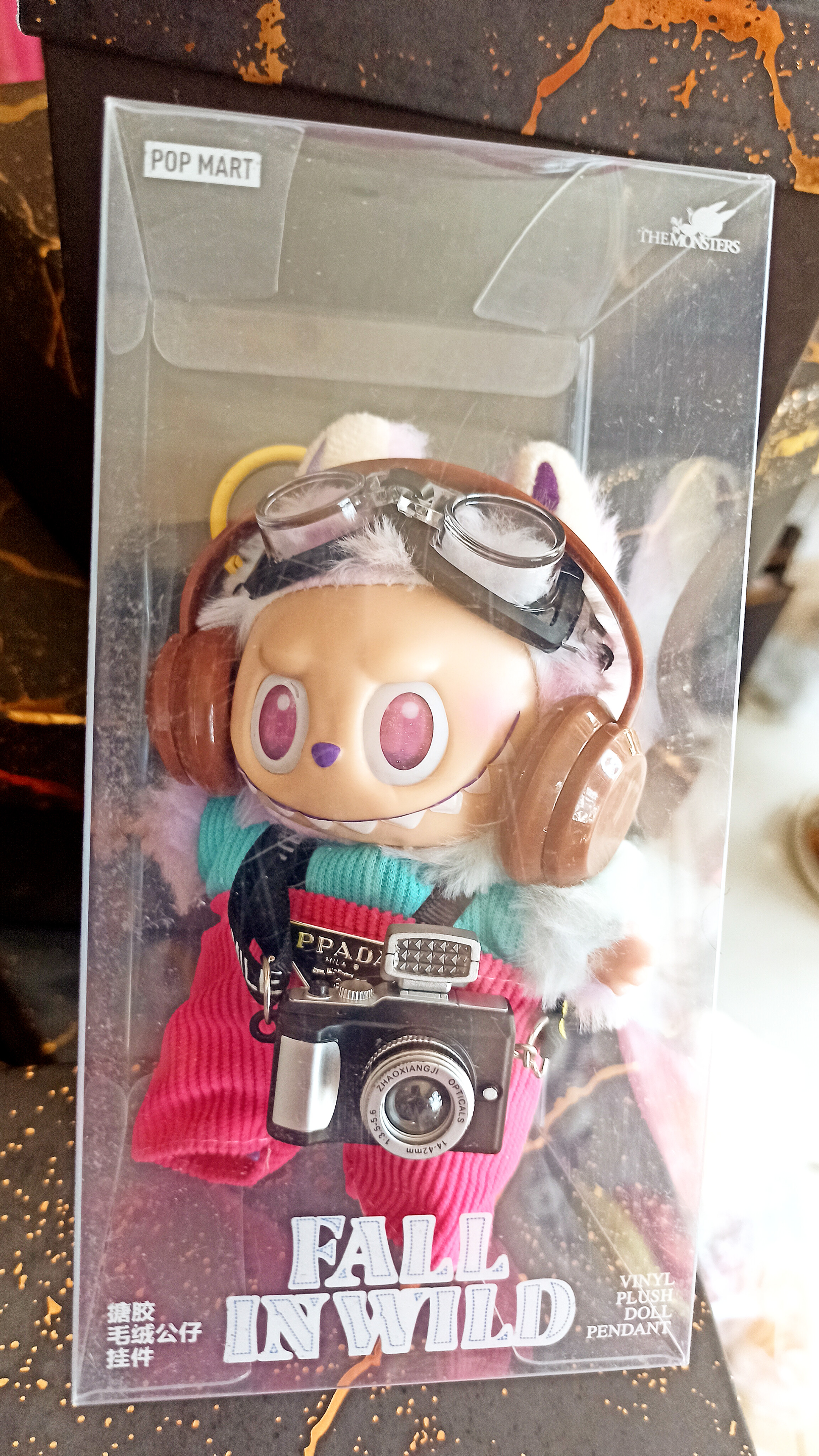 عروسک لبوبو دوربین دار