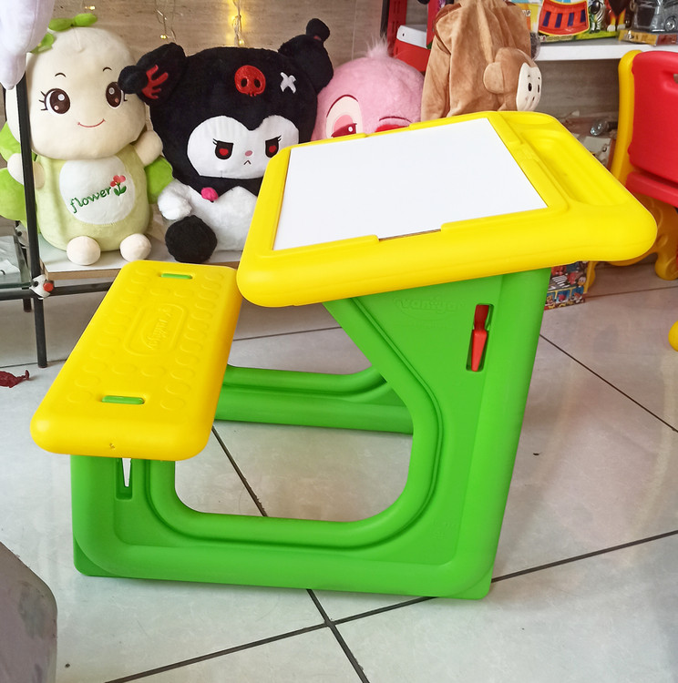 میز و تحریر کودک