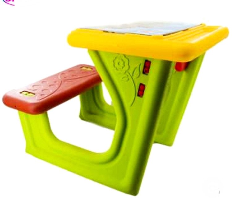 میز تحریر اسباب بازی