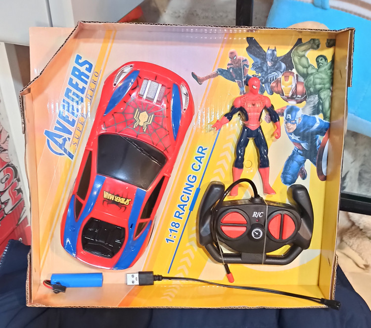 اسباب بازی ماشین کنترلی اسپایدرمن