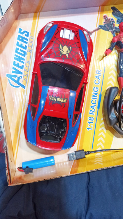 اسباب بازی ماشین کنترل شارژی