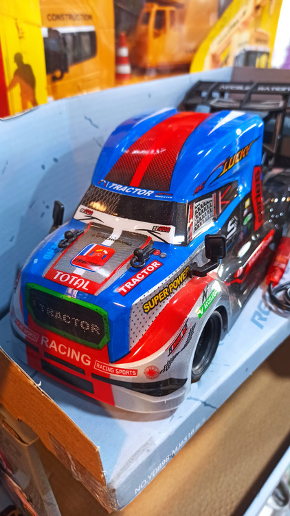 اسباب بازی کامیون کنترلی