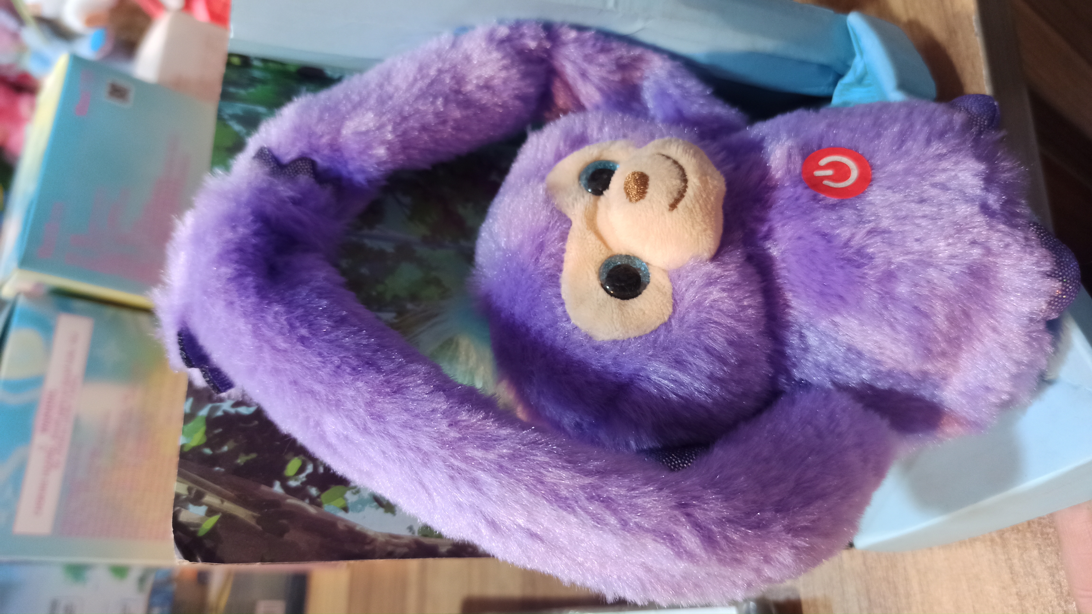 اسباب بازی میمون باطری خور موزیکال ملق زن