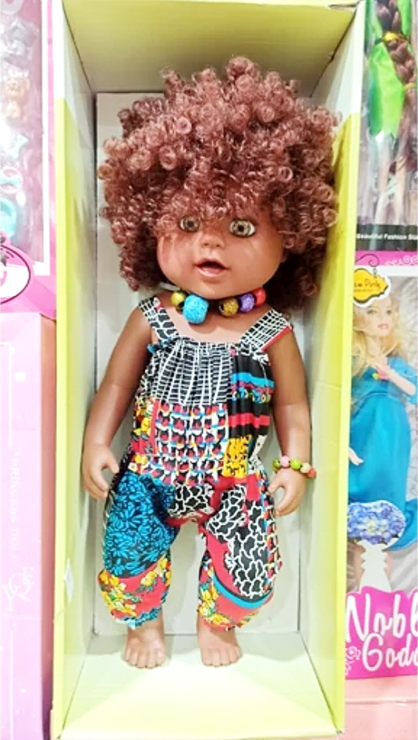 عروسک دختر سیاه پوست