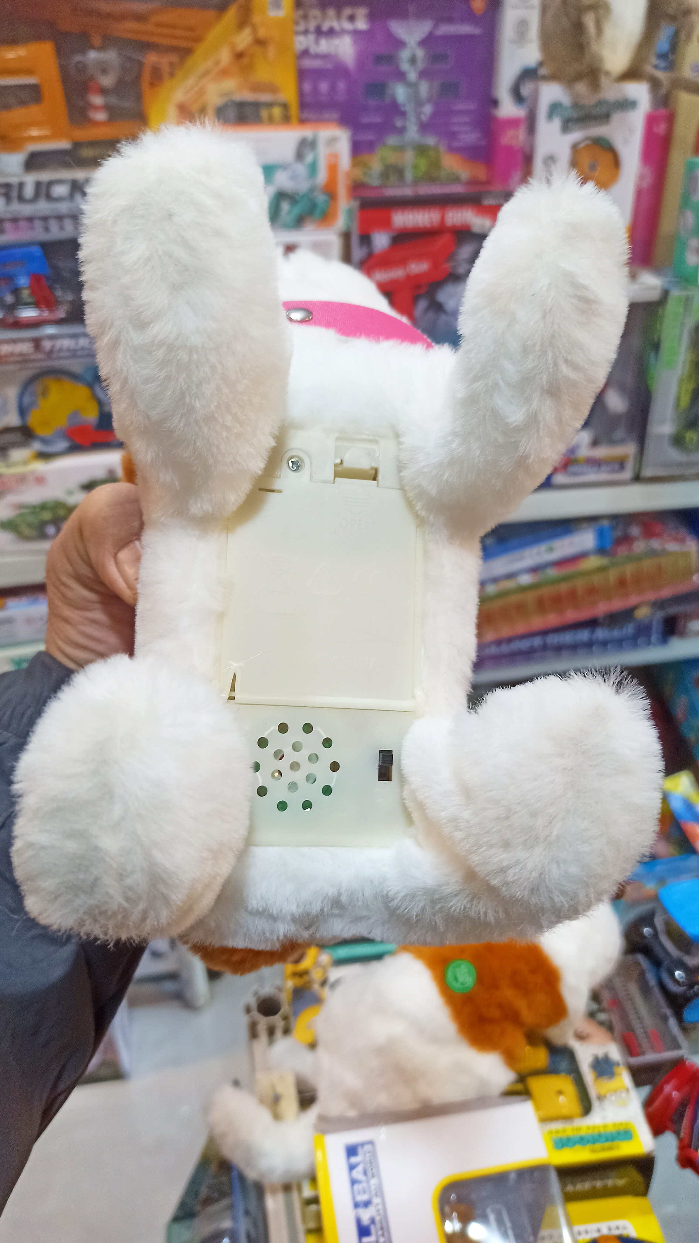 اسباب بازی سگ باطری خور