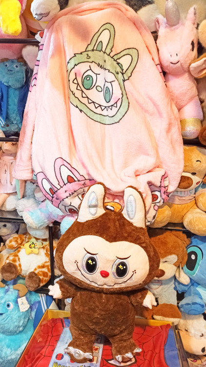 عروسک لبوبو