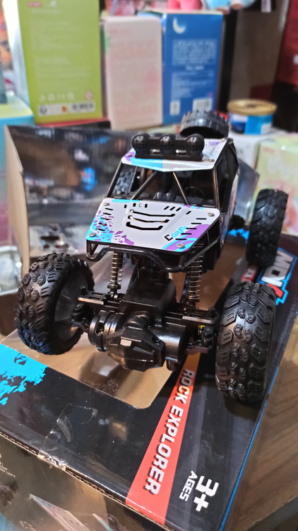 اسباب بازی ماشین کنترلی شارژی