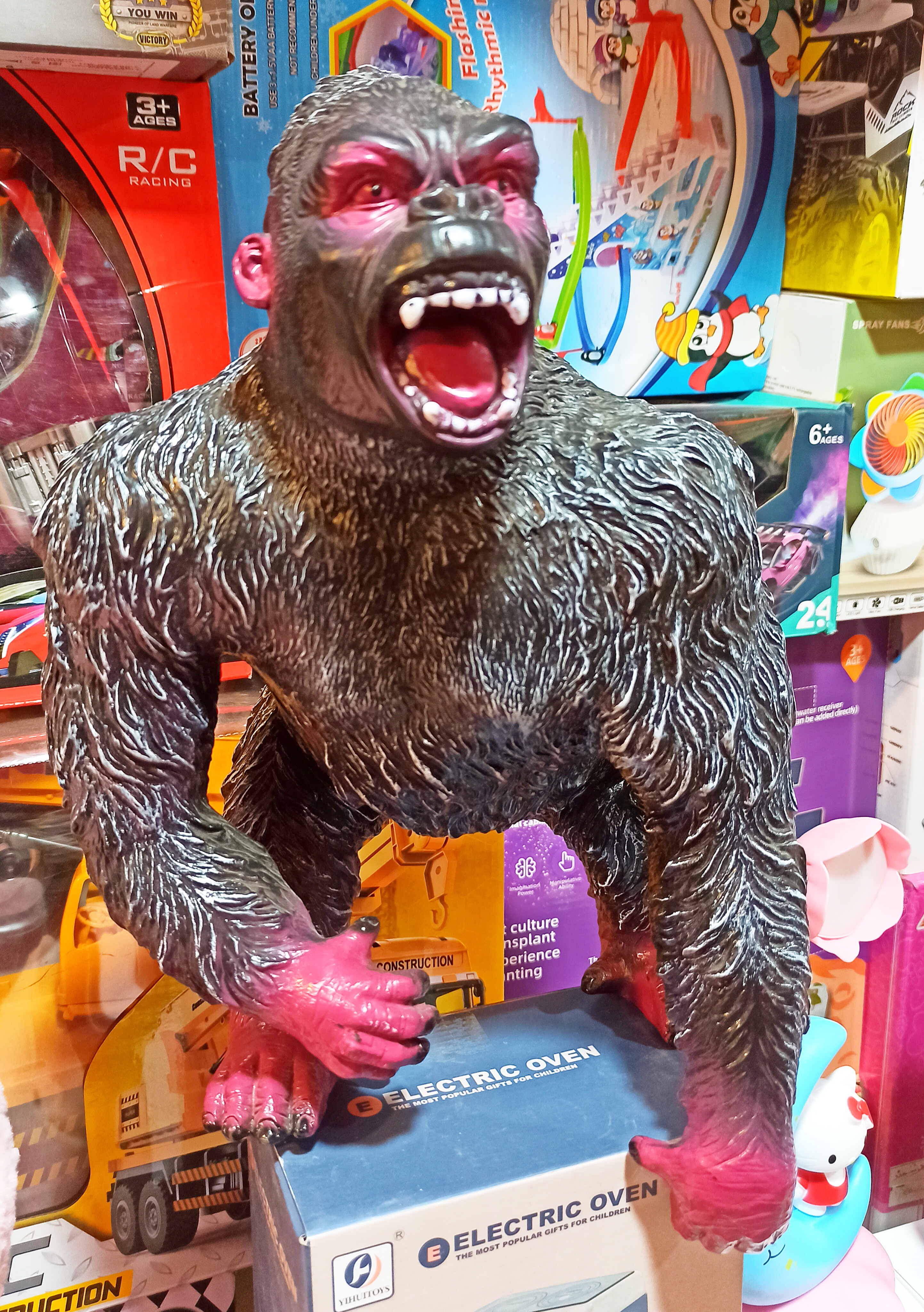 فیگور گوریل سیاه