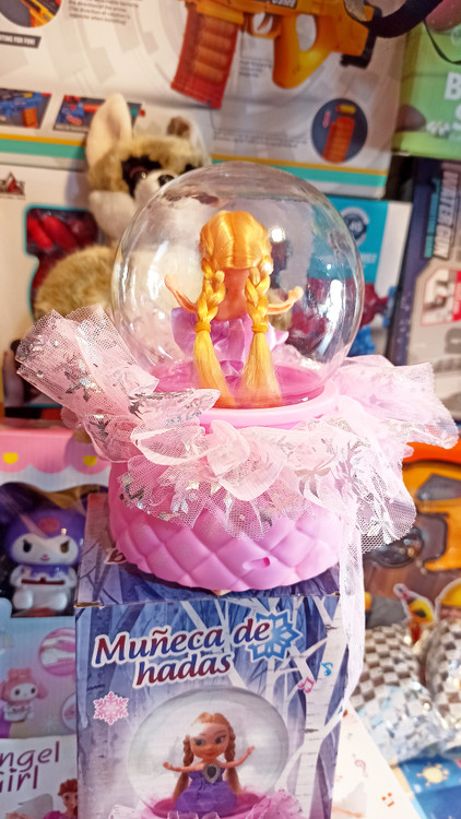 اسباب بازی شخصیت فروزن موزیکال