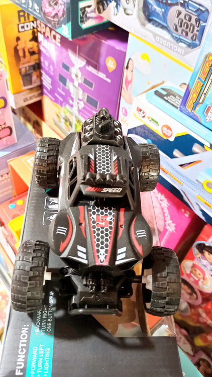 اسباب بازی آفروید کنترل شارژی