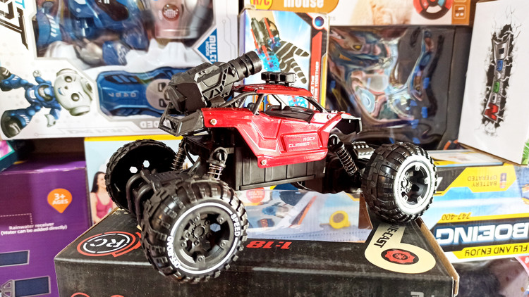 اسباب بازی آفروید کنترل شارژی